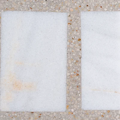 Rectangle24 White G70-15x15cm
