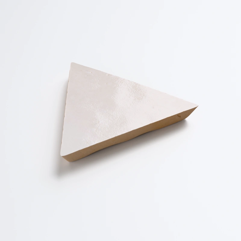 S047 - Triangle equi.10 - Random colour
