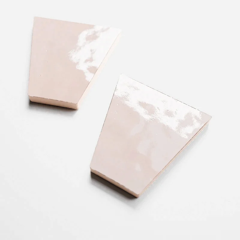 S056 - Trapeze M - Random colour